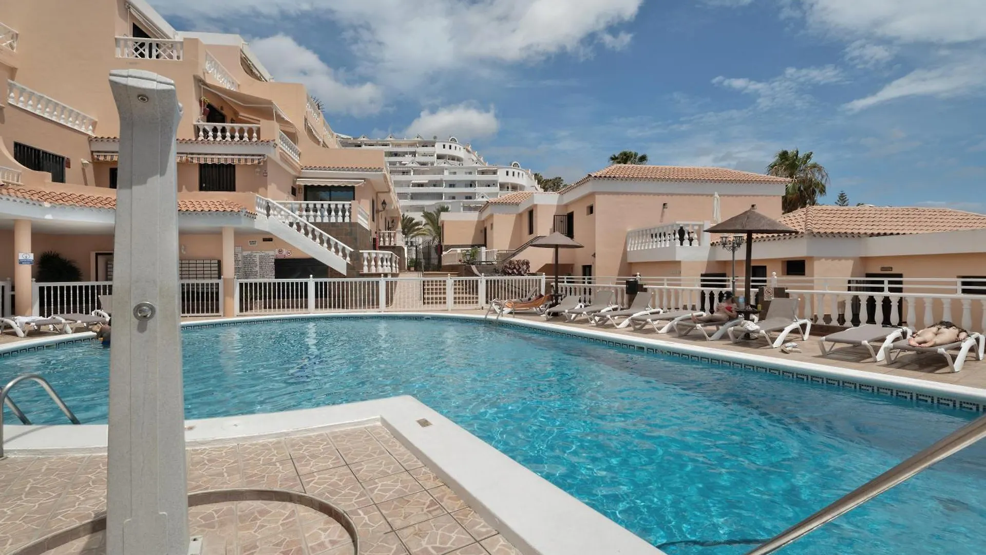 Seaview Las Americas contacts